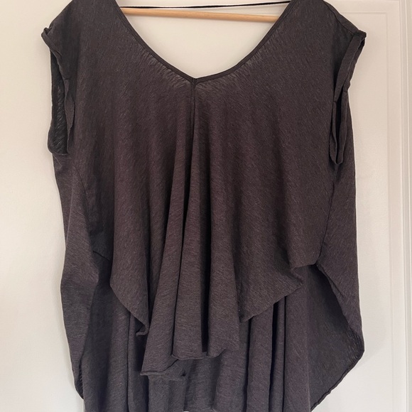 We The Free Tops - NWOT - We The Free - Free People size XS Solstice oversized Tee - Dark Grey